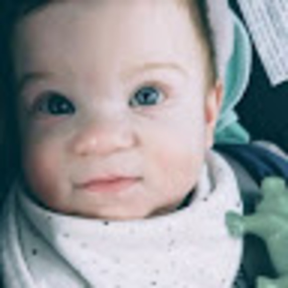 Meet your Posher, Nico - Picture 1 of 1